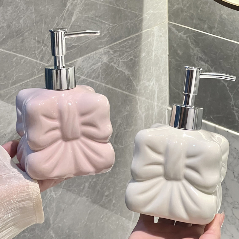 かわいいリボン型のセラミック製ボトル、リボン型の液体石鹸ディ - Soap Making Jar のレビューと価格